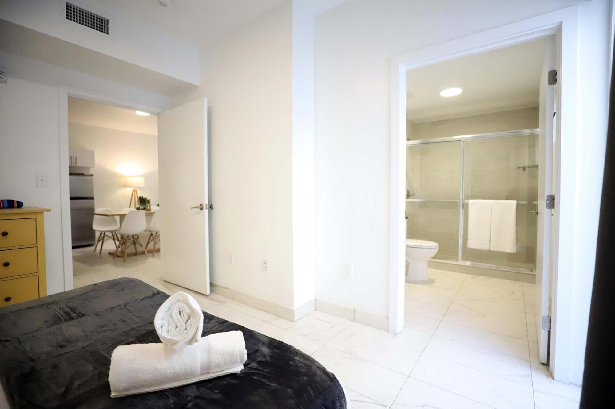 3 Bedroom 3 Bathroom Miami Beach Apartment With Free Parking エクステリア 写真