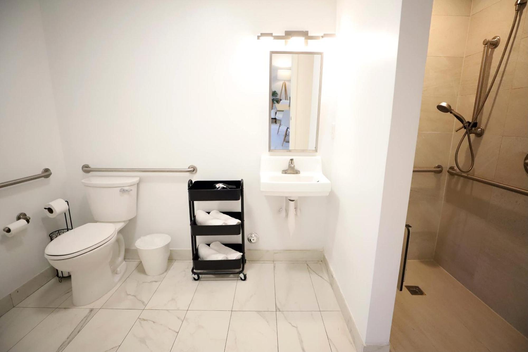 3 Bedroom 3 Bathroom Miami Beach Apartment With Free Parking エクステリア 写真